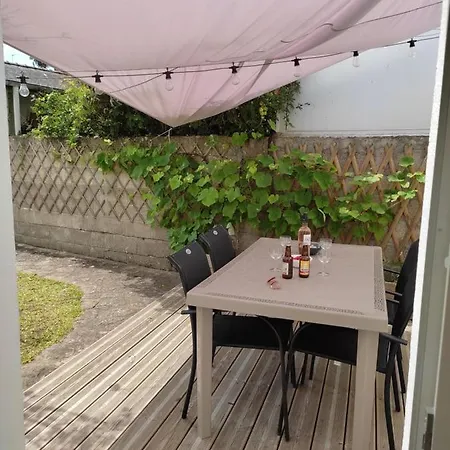 Semesterbostad La Maison Du Verger Avec Jardin